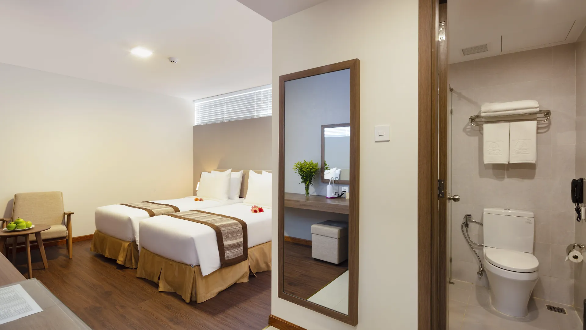 Hotel Libra Nha Trang 4*,  Vietnam