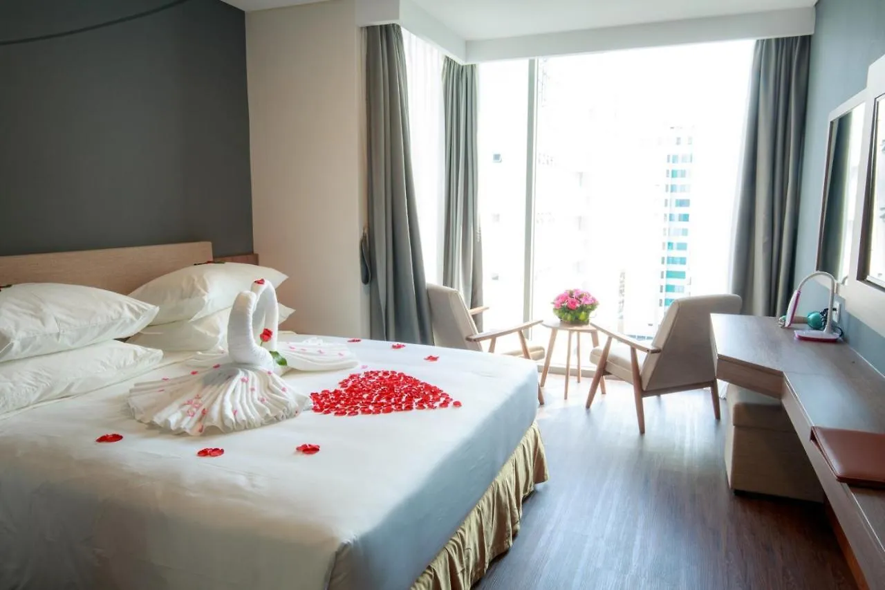 Hotel Libra Nha Trang 4*,